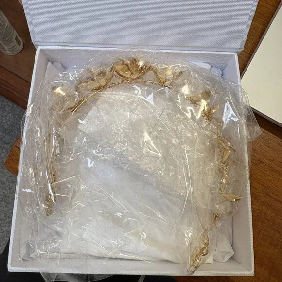 A.B. Ellie Magnolia Thin Crown Hair Accessories display picture 1